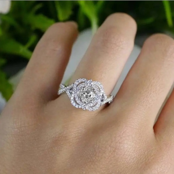 New 925 Silver Delicate Women Flower Diamond Ring - Picture 6 of 6